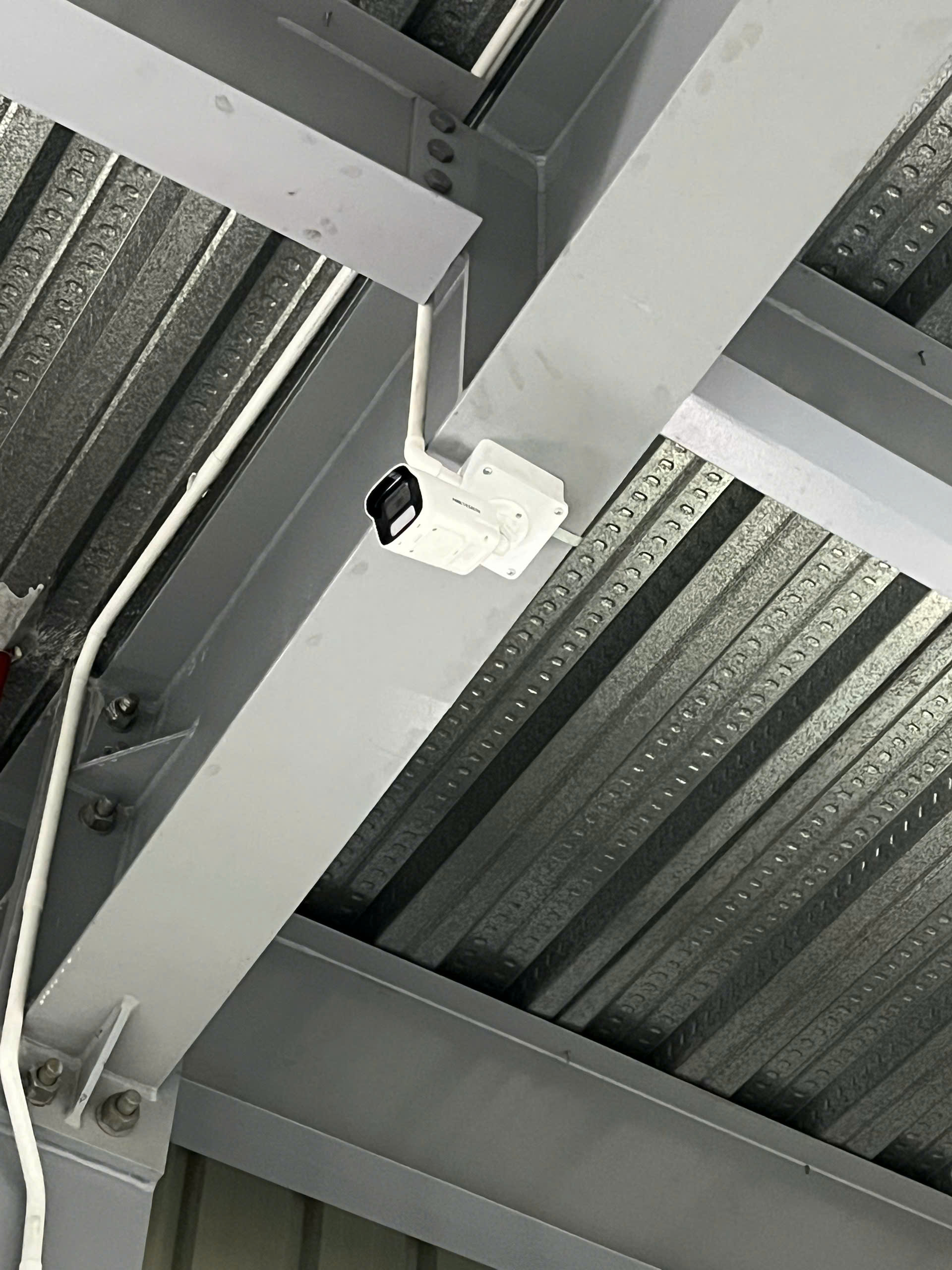 lắp đặt camera nhà xưởng camera PTZ Hikvision